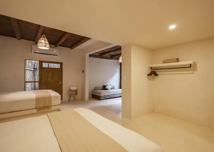Tuup Hotel 3*